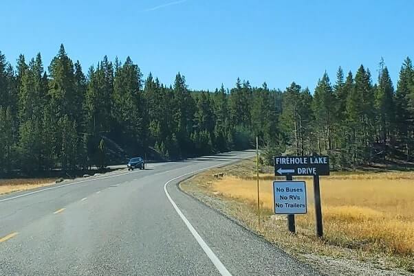 Driving Firehole Lake Drive to white dome geyser. yellowstone wyoming travel blog