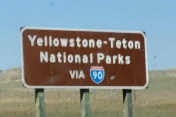 7 days in Wyoming road trip: devils tower to yellowstone. scenic route off i-90. buffalo to tensleep. wyoming travel blog