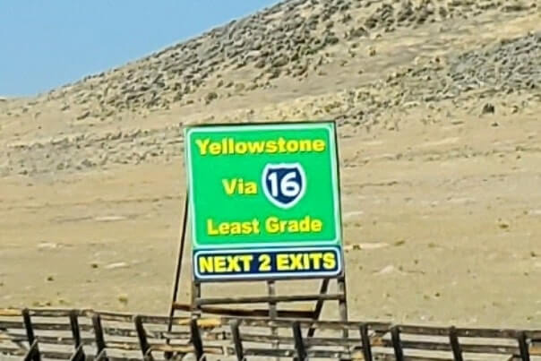 7 days in Wyoming road trip: devils tower to yellowstone. lowest grade. best route for RV to yellowstone. buffalo to tensleep. wyoming travel blog