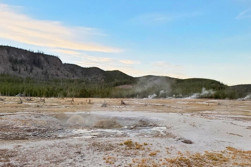 biscuit basin trail to jewel geyser to avoca spring. yellowstone wyoming travel blog