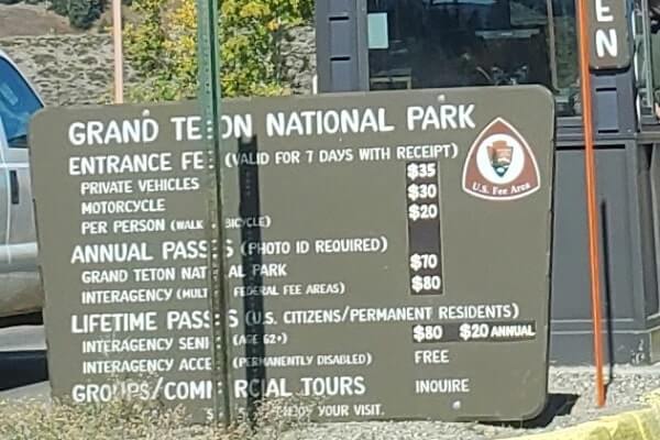 cascade canyon turnout. cost of grand teton national park entry fee. wyoming travel blog