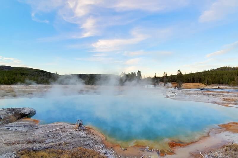 biscuit basin trail to wall pool to sapphire pool. yellowstone wyoming travel blog
