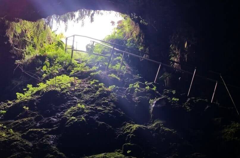 Things to do in Hana: hana lava tube cave. hana caves. lava tubes in hana. maui hawaii travel blog