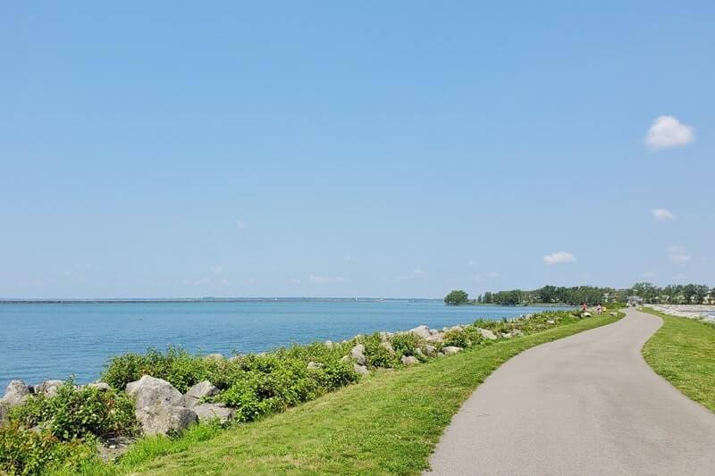 Things to do near Lake Erie: Buffalo waterfront. lake erie new york. ny travel blog