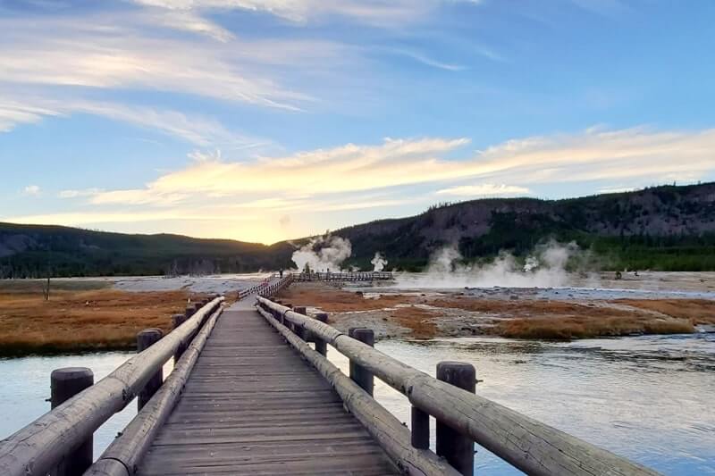 biscuit basin trail to firehole river to wall pool. yellowstone wyoming travel blog