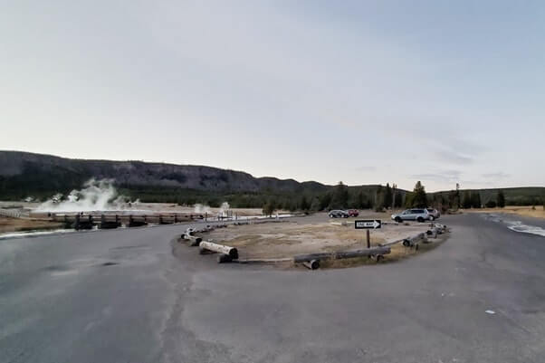 wall pool trail parking. yellowstone wyoming travel blog