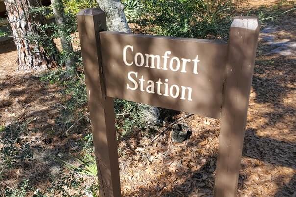 Does Fort Wilderness campground have ice? comfort station. Disney World campground ice. florida travel blog