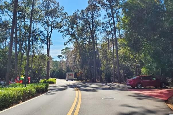 meadow trading post parking to buy ice at fort wilderness campground store. Disney World campground ice. florida travel blog