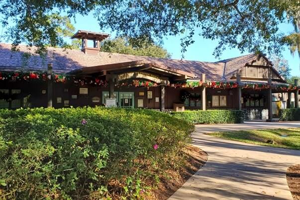 where to buy ice at fort wilderness campground store. meadow trading post ice. Disney World campground ice. florida travel blog