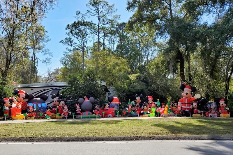 Fort Wilderness in December. Fort Wilderness holiday decorations disney. florida travel blog