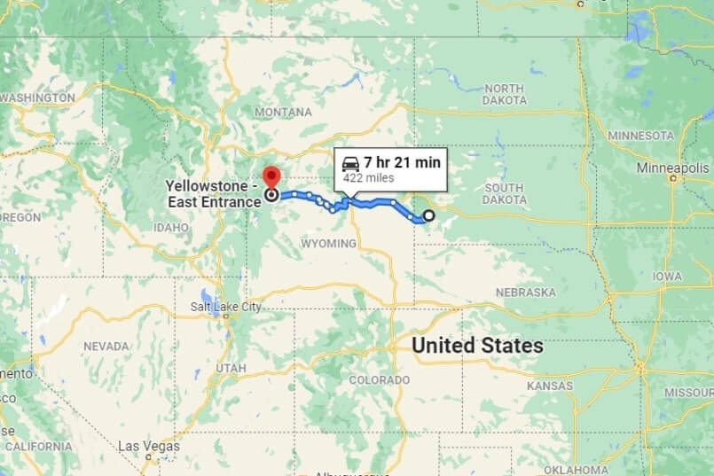 Map of driving route from Mount Rushmore to Yellowstone National Park road trip. Mount Rushmore to Yellowstone. south dakota to wyoming road trip.