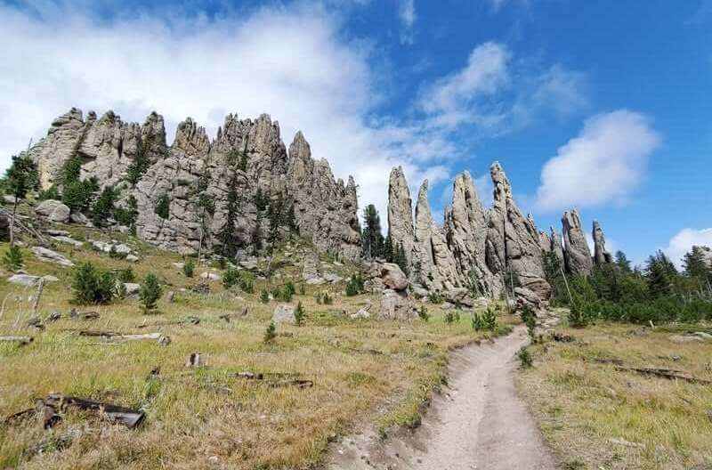 Best things to do in Custer State Park: hiking in custer state park, cathedral spires trail. Best things to do in Black Hills. South Dakota travel blog