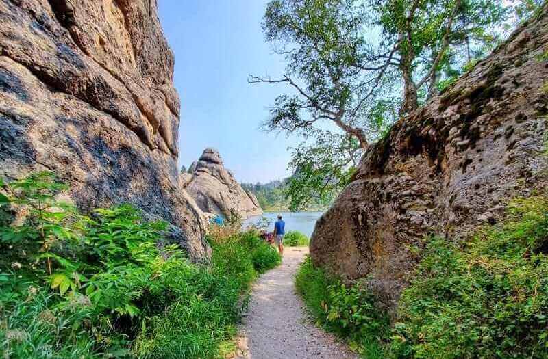 Best things to do in Custer State Park: Sylvan Lake shore trail. Best things to do in Black Hills. South Dakota travel blog