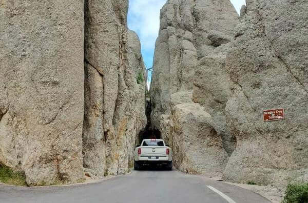 Best things to do in Custer State Park: Drive Needles Highway to needles eye tunnel. Best things to do in Black Hills. South Dakota travel blog