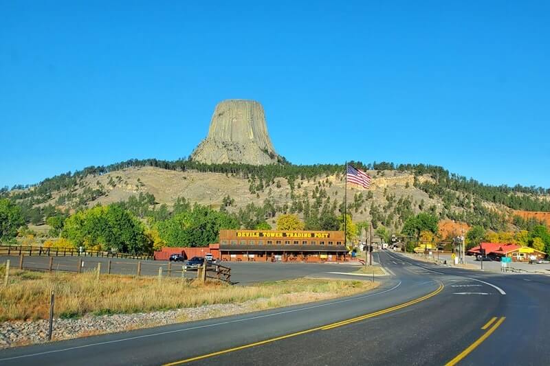 can you see devils tower for free? things to do in devils tower national monument. where to see best views of devils tower. wyoming travel blog