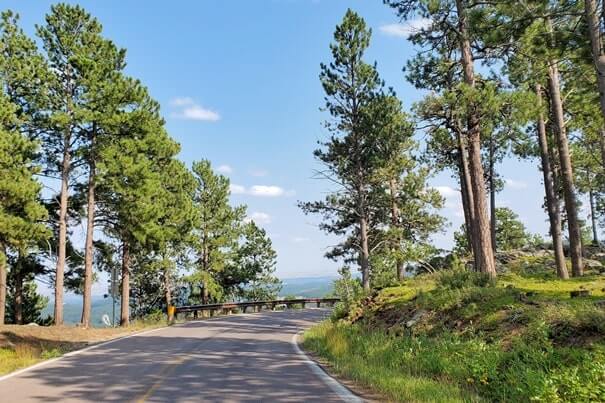 Driving iron mountain road to cc gideon tunnel, black hills national forest. south dakota travel blog