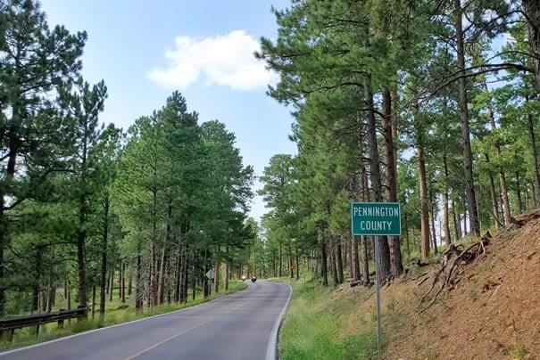 Driving iron mountain road to cc gideon tunnel, black hills national forest. south dakota travel blog