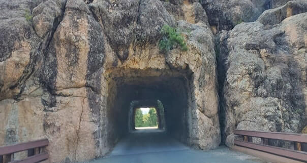 cc gideon tunnel entry to mount rushmore. south dakota travel blog