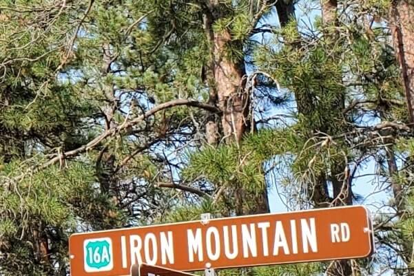 Driving iron mountain road to get to Scovel Johnson Tunnel. south dakota travel blog