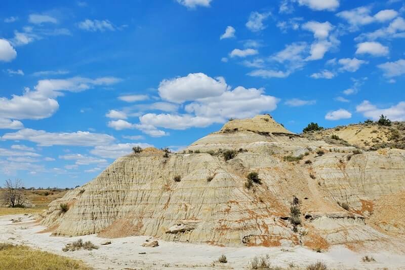 Things to do in Theodore Roosevelt National Park South Unit: rock formations along side of road. north dakota travel blog