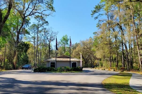 Fanning Springs State Park entry fee cost for swimming. florida travel blog