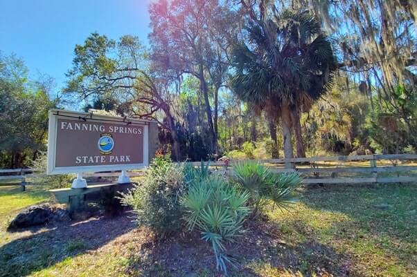 getting to Fanning Springs State Park. florida travel blog.
