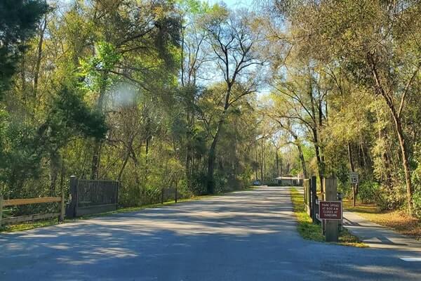 getting to Fanning Springs State Park. florida travel blog.