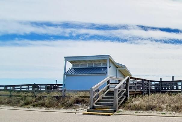 perdido key state park beach bathroom. florida travel blog