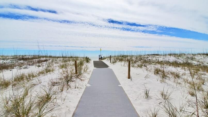 trail to perdido key state park beach. getting to perdido key beaches. florida travel blog