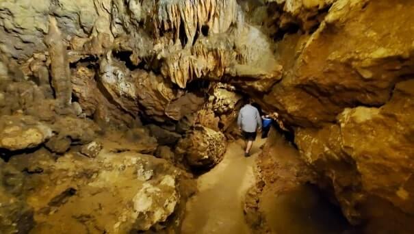 Destin to tallahassee drive: Stop to see florida caverns state park. caves between destin and tallahassee. florida road trip travel blog