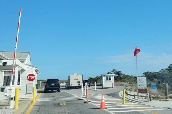 henderson beach state park swimming safe. destin beach flag at henderson beach state park. florida travel blog