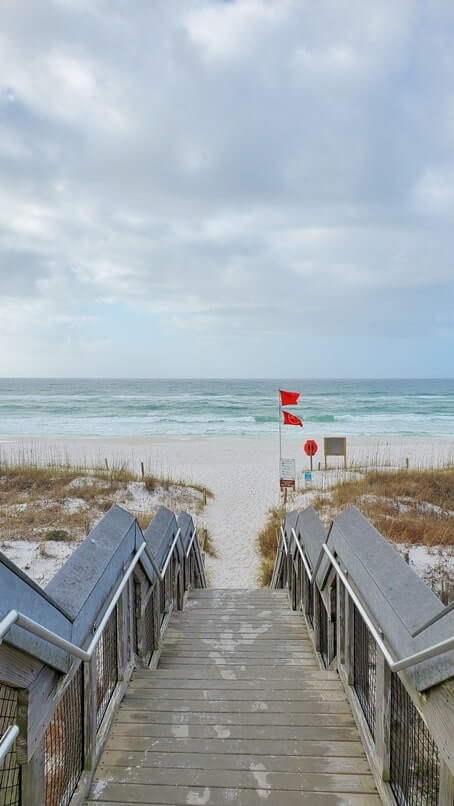henderson beach state park swimming safe. destin beach flag meaning. florida travel blog