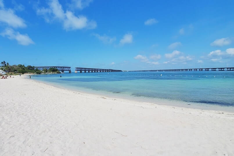 Bahia Honda State Park snorkeling from shore: Calusa Beach snorkeling. white sand beach in the florida keys. florida travel blog