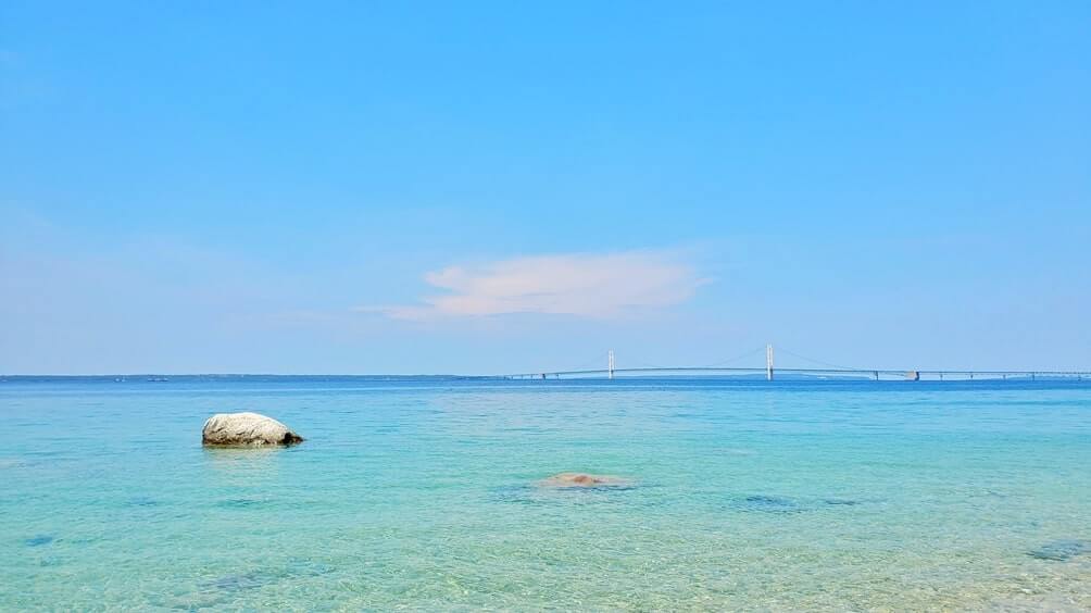 best places to visit in the US: drive across mackinac bridge, michigan, united states. best states. most beautiful places in america. usa. united states travel blog.