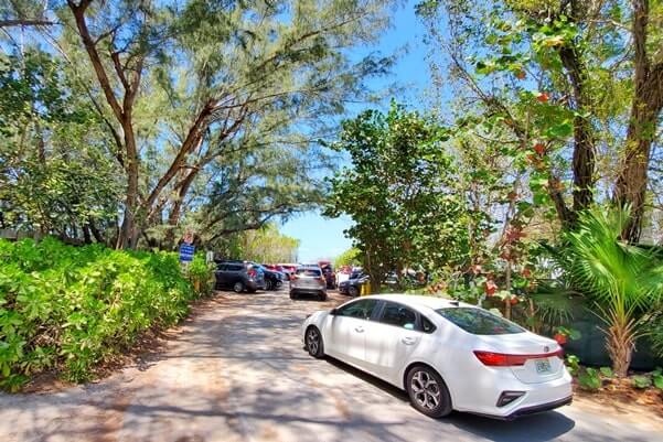 captiva island public beach parking lot. alison hagerup beach parking lot. southwest florida travel blog