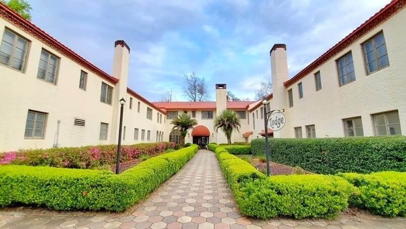 Florida Panhandle to Disney World drive: Stop to see wakulla springs state park lodge. historic lodging between florida panhandle and disney world. florida road trip travel blog