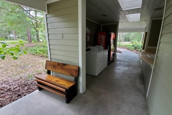 florida state park campground laundry waiting area. florida camping travel blog