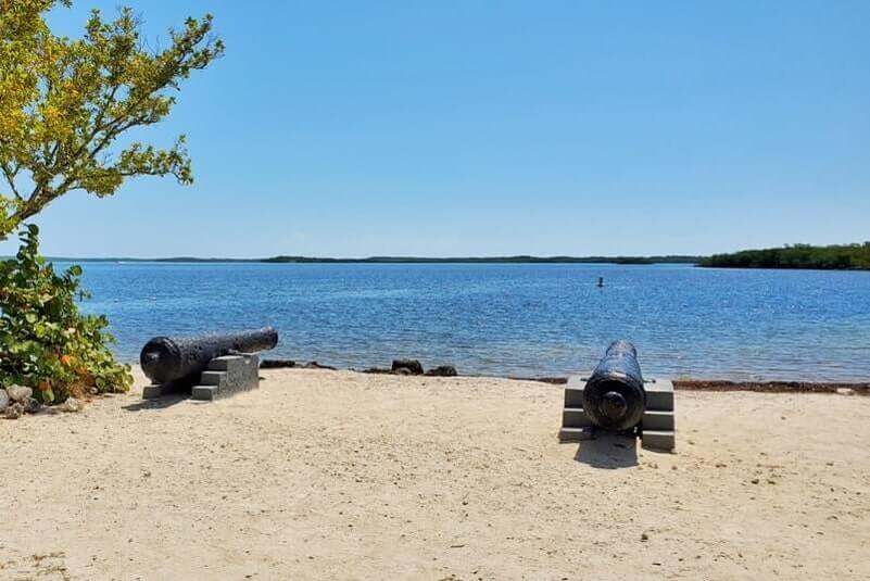 john pennekamp state park beach for swimming: cannon beach swimming area. key largo beach. florida keys travel blog