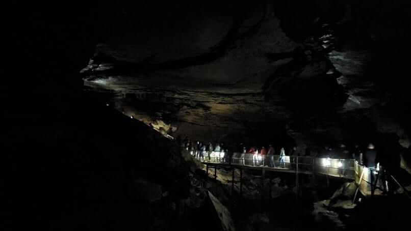 mammoth cave lantern tour