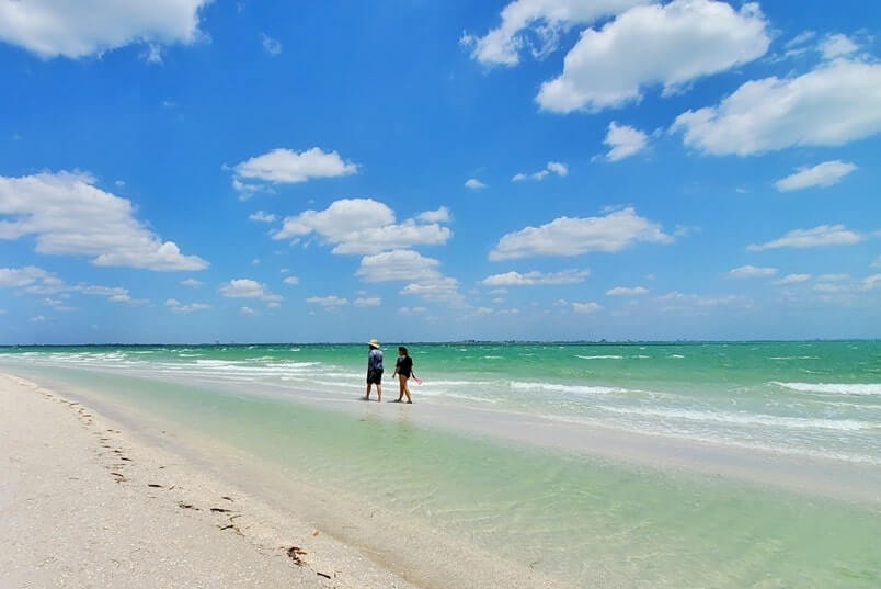 Best beaches in Southwest Florida. best southwest florida beaches. beach gulf coast beaches in sw florida. fl travel blog