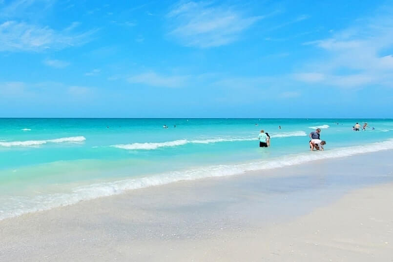 best southwest florida beaches for shelling. best shelling beaches in southwest florida. florida travel blog