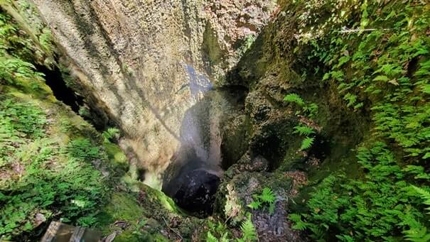 Pensacola to Orlando drive: Stop to see falling waters state park waterfalls. florida waterfalls between pensacola and orlando. florida road trip travel blog