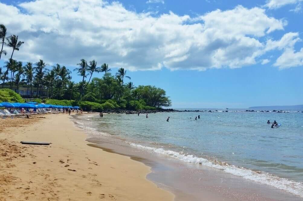 south maui beaches: mokapu beach. maui hawaii travel blog