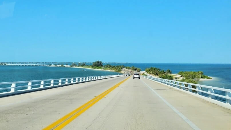 southwest florida beaches: sanibel causeway islands park. florida travel blog