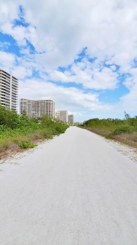 Tampa to Marco Island drive: marco island. beaches between tampa and marco island. florida road trip travel blog