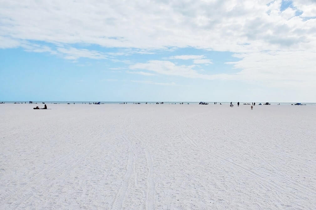 Tampa to Marco Island drive: marco island. beaches between tampa and marco island. florida road trip travel blog