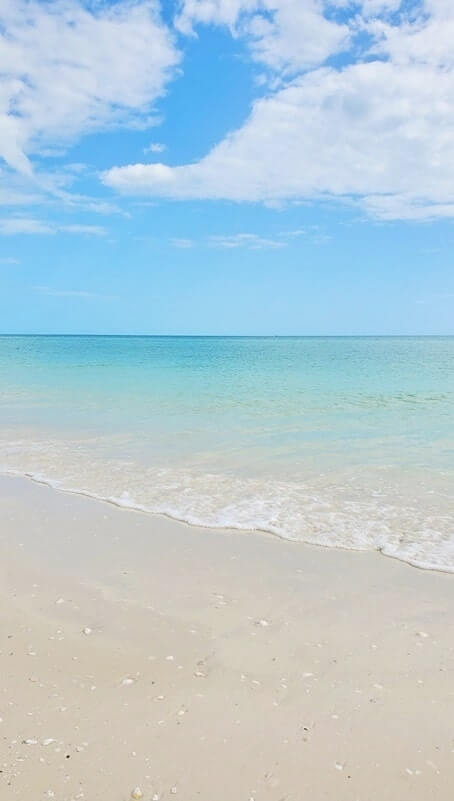 Tampa to Marco Island drive: marco island. beaches between tampa and marco island. florida road trip travel blog