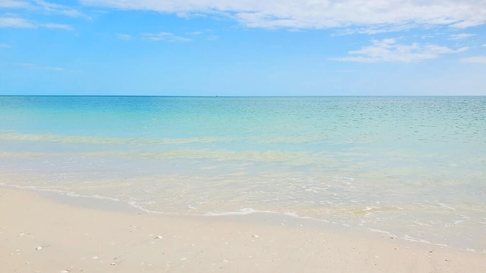 Tampa to Marco Island drive: marco island. beaches between tampa and marco island. florida road trip travel blog