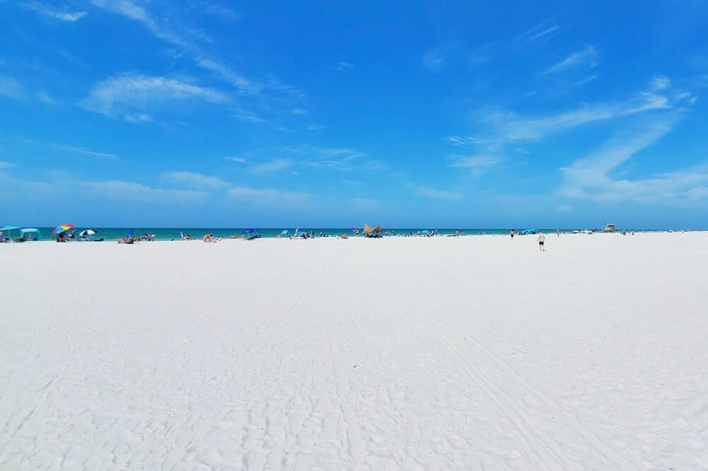 Tampa to Marco Island drive: lido key stop. tampa to lido key to marco island. florida road trip travel blog