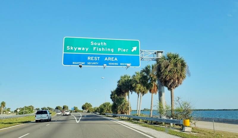 Tampa to Marco Island drive: tampa bay sunshine skyway bridge. bridge between tampa and marco island. tampa to skyway bridge to marco island. florida road trip travel blog